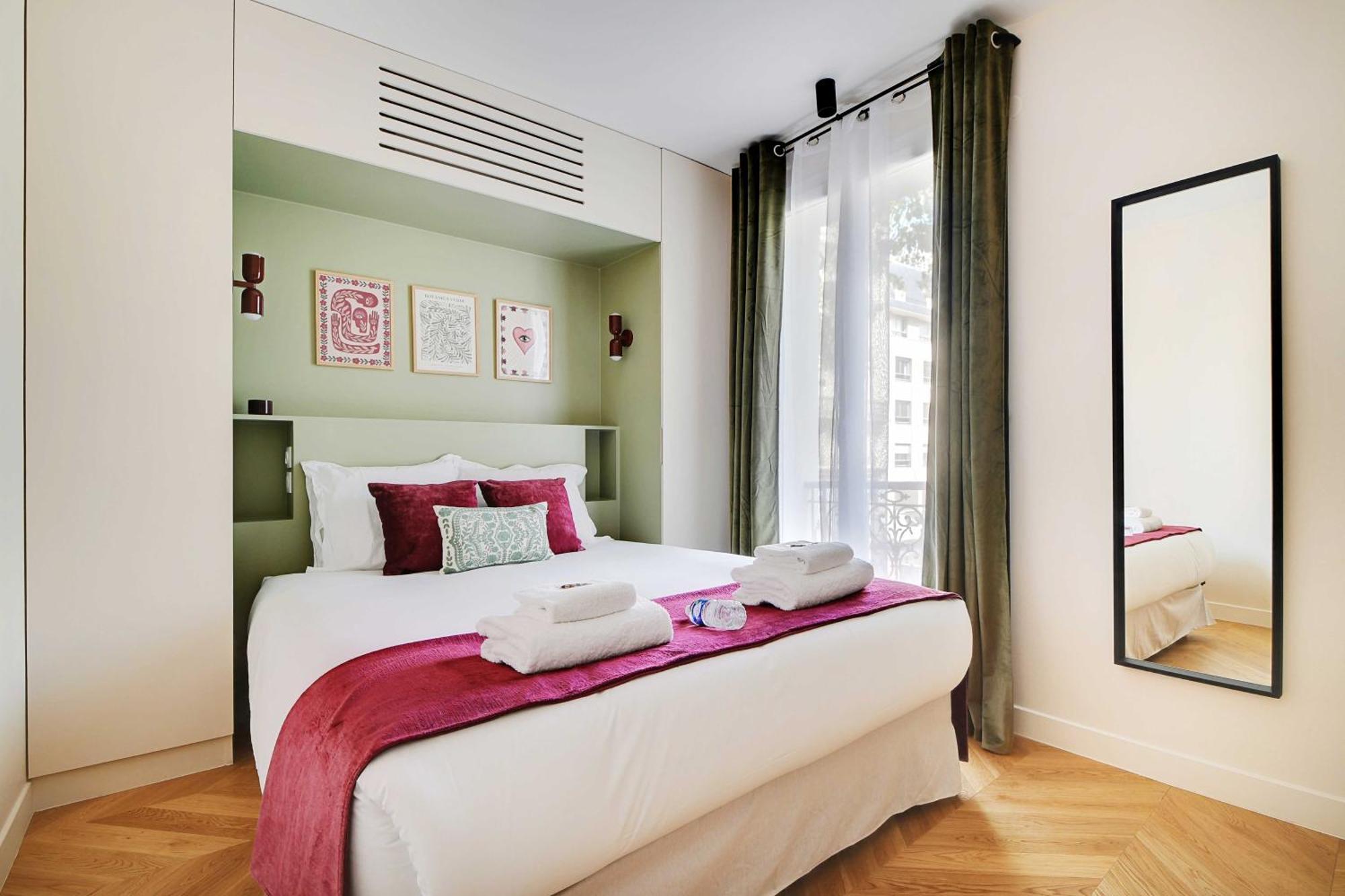 Appartement Parisian With Air Conditioning Eiffel Tower Parijs