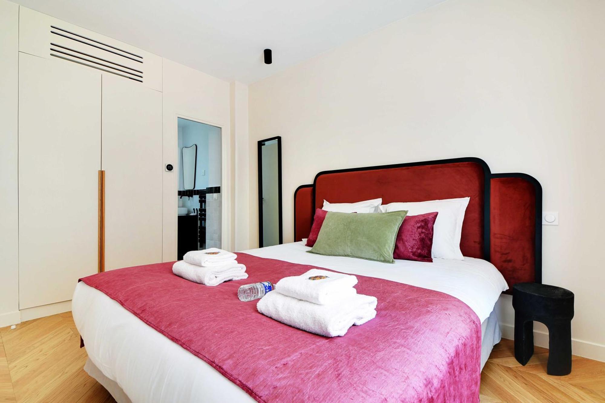 Appartement Parisian With Air Conditioning Eiffel Tower Parijs