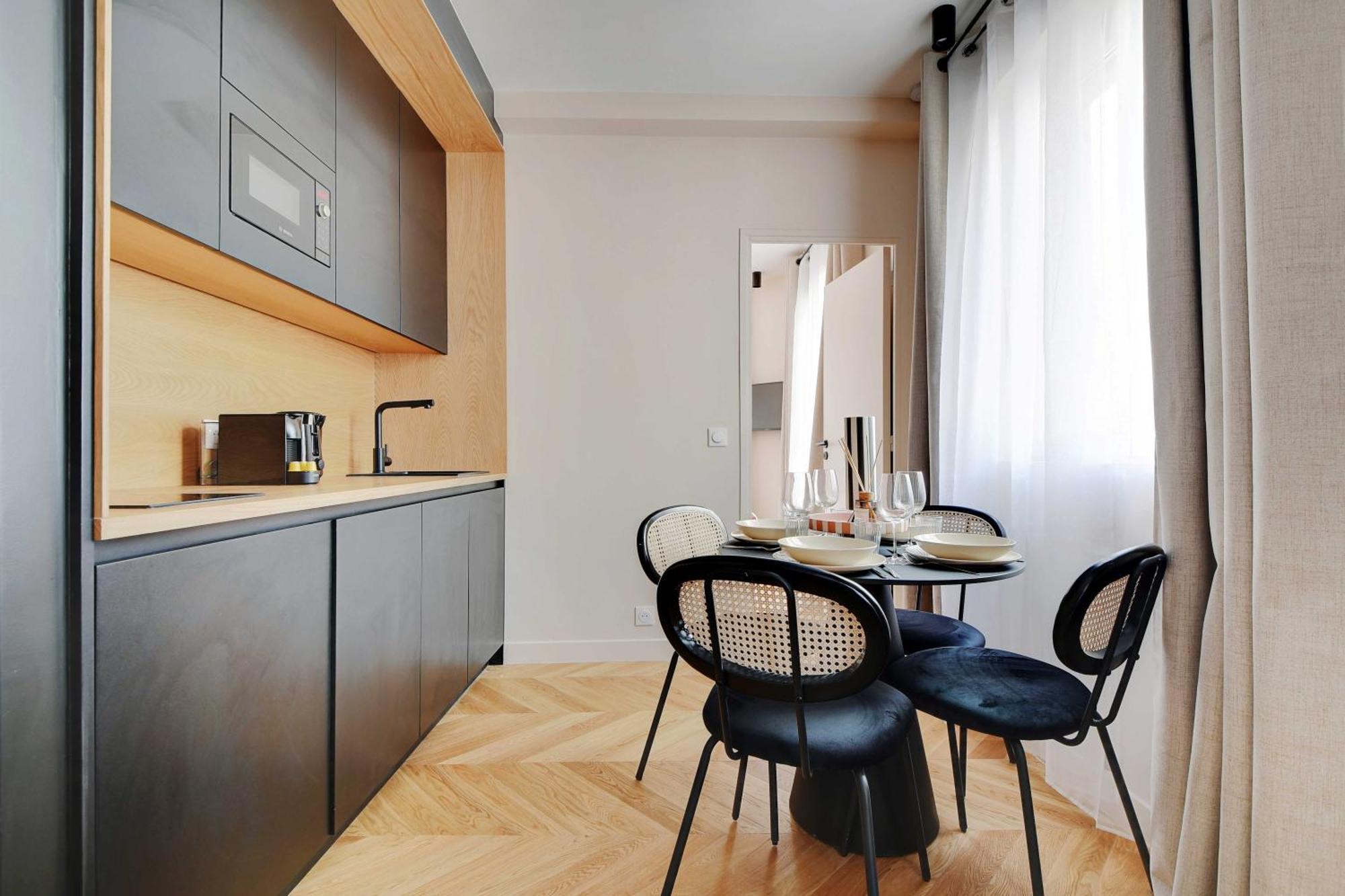Appartement Parisian With Air Conditioning Eiffel Tower