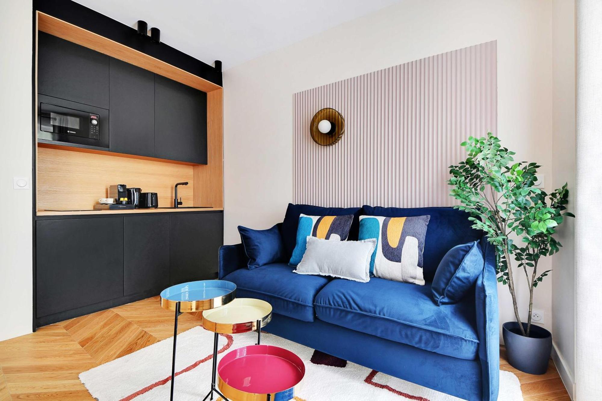 Parisian With Air Conditioning Eiffel Tower Appartement Parijs