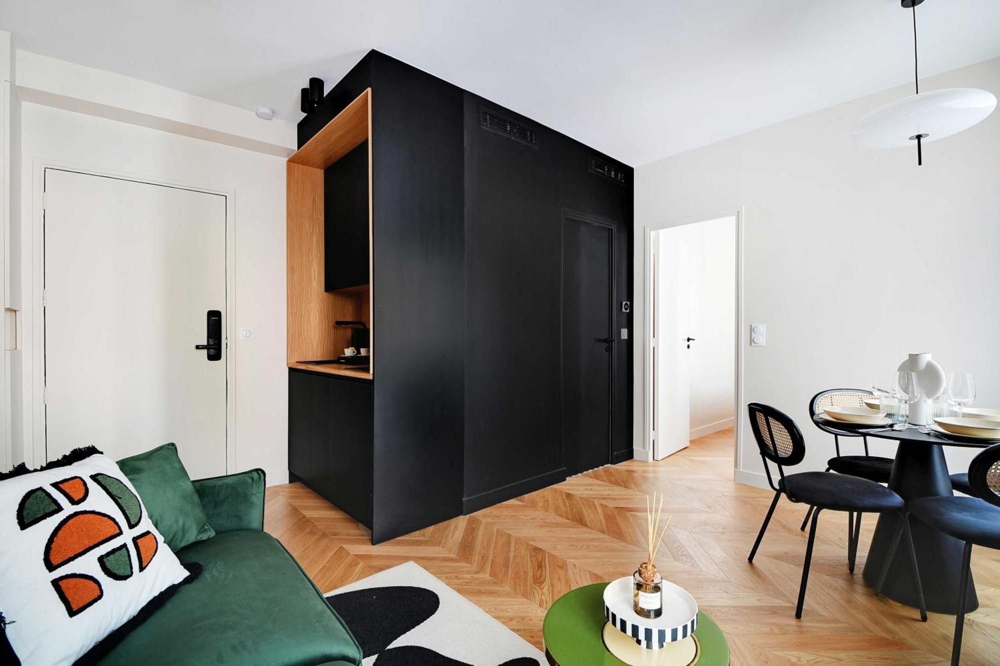 Appartement Parisian With Air Conditioning Eiffel Tower Parijs